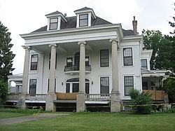 Basil Doerhoefer House.jpg