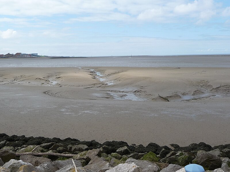 File:Beach of Morecambe 01.jpg