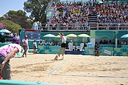 Deutsch: Beachvolleyball bei den Olympischen Jugendspielen 2018; Tag 11, 17. Oktober 2018; Jungen, Spiel um Platz 3 – Argentinien-Ungarn 2:0 (21–15/21–15) English: Beach volleyball at the 2018 Summer Youth Olympics at 17 October 2018 – Bronze Medal Match – Argentina-Hungary 2:0 (21–15/21–15)