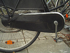 Fully enclosed chain on a European city bike