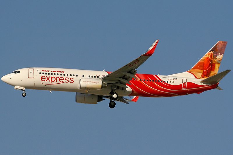 File:Boeing 737-8HJ, Air India Express AN1285010.jpg