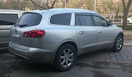 Buick Enclave spate China 2016-04-12.jpg