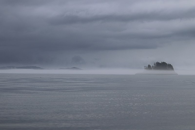 File:Buiobuione Scenic view on the coast of Telegraph Cove British Columbia 02.jpg