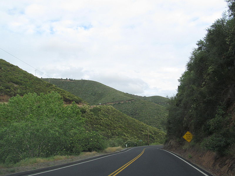 File:California State Highway 120 (9088055571).jpg