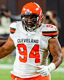 Davis with the Browns in 2019 Carl Davis 2019.jpg