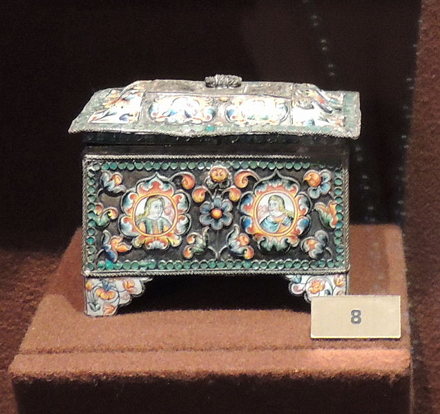 File:Casket (Solvychegodsk, 17th c., Kremlin museums) by shakko 01.jpg