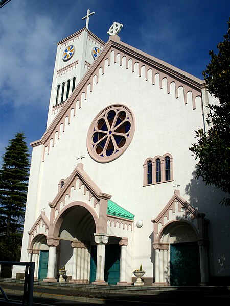 File:Catholic himonya church.JPG