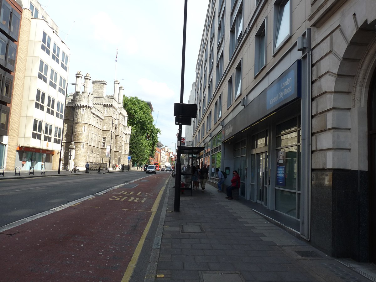 Улица 1 через. Финсбери-гейт. Лондон 1 Finsbury Avenue,. Улица с первого этажа. Islington London Centre.