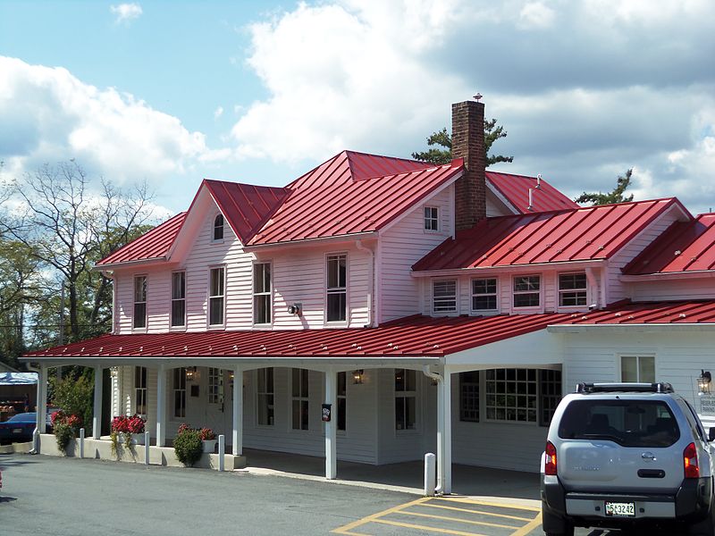 File:Comus Inn 01.JPG