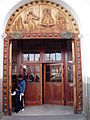 Porta da igreja Nossa Senhora de Copacabana.