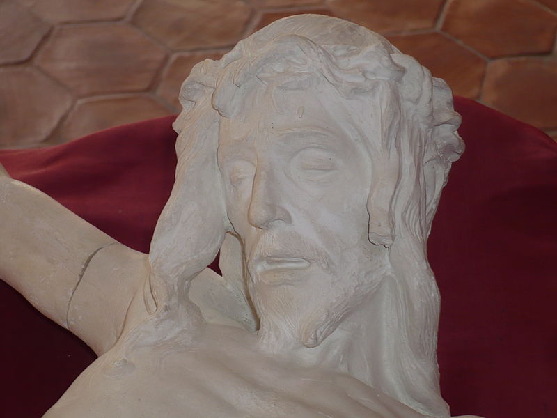 File:Crocifisso in gesso esposto nel Museo Tripisciano di Palazzo Moncada a Caltanissetta 02.JPG