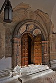 Entrada desde la galería a la catedral