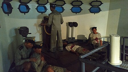 ไฟล์:Diorama_shown_inside_HTMS_Thonburi_during_the_Battle_of_Koh_Chang_(2).jpg