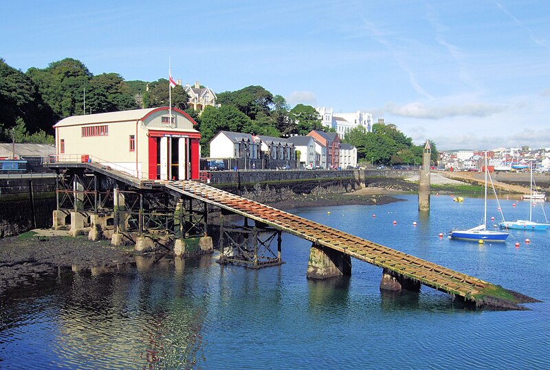 File:Douglas lifeboat station.jpg