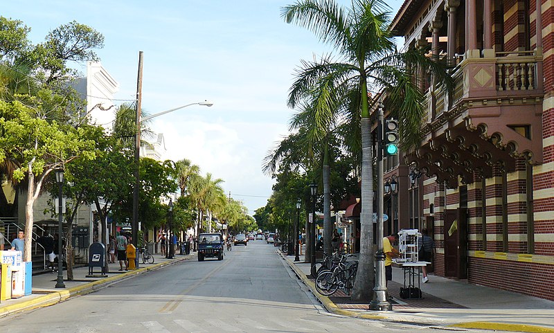 File:Duval Street, Key West - panoramio.jpg