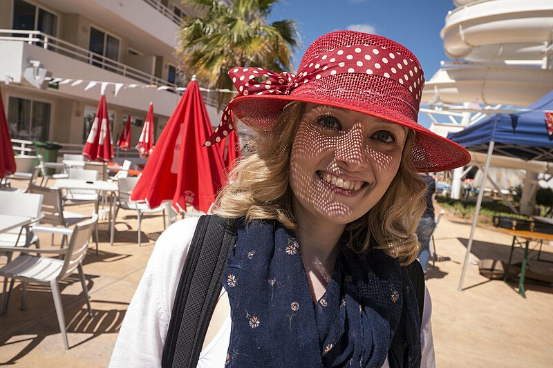 File:Emma Sweeney, Costa del Folk festival in Mallorca 2016 (26692684266).jpg