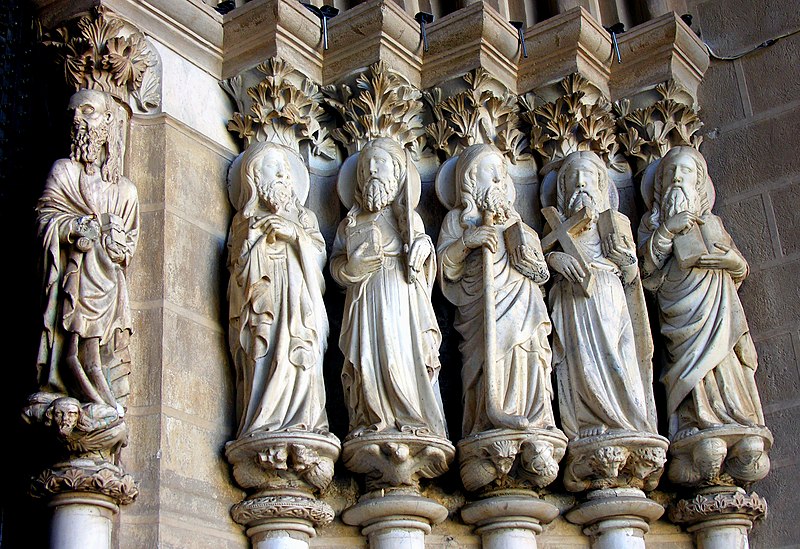 File:Evora Cathedral, Portugal, September 2005.jpg