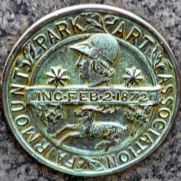 File:FPAA medalion.JPG