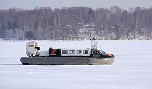 Finlandia Penjaga Perbatasan hovercraft.jpg