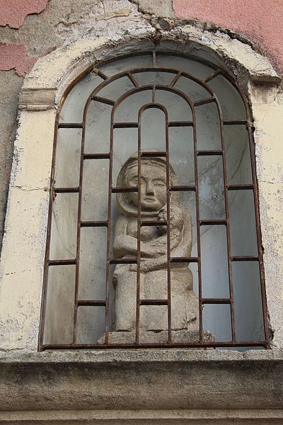 File:Fontaine rue Liberté Manosque 3.jpg