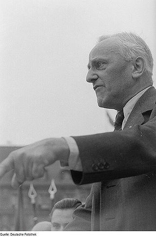 <span class="mw-page-title-main">Erich Zeigner</span> Prime Minister of Saxony (1886–1949)