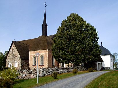 Vägbeskrivningar till Frötuna Kyrka med kollektivtrafik