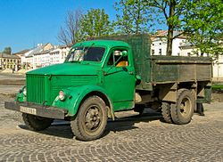 GAZ-51 ca un camion cu platformă