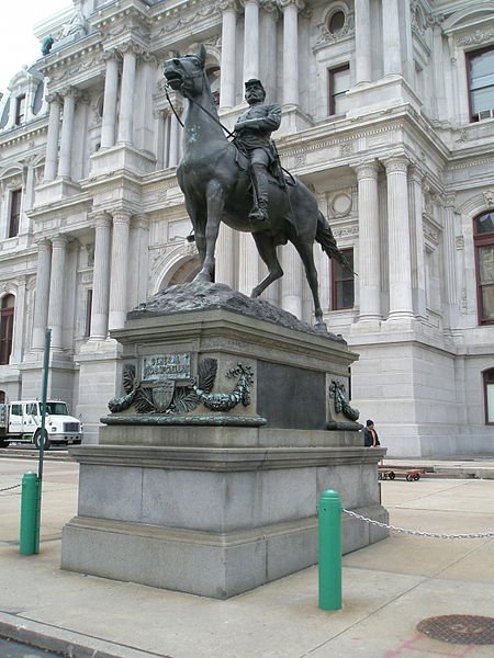 File:George McClellan statue.jpg