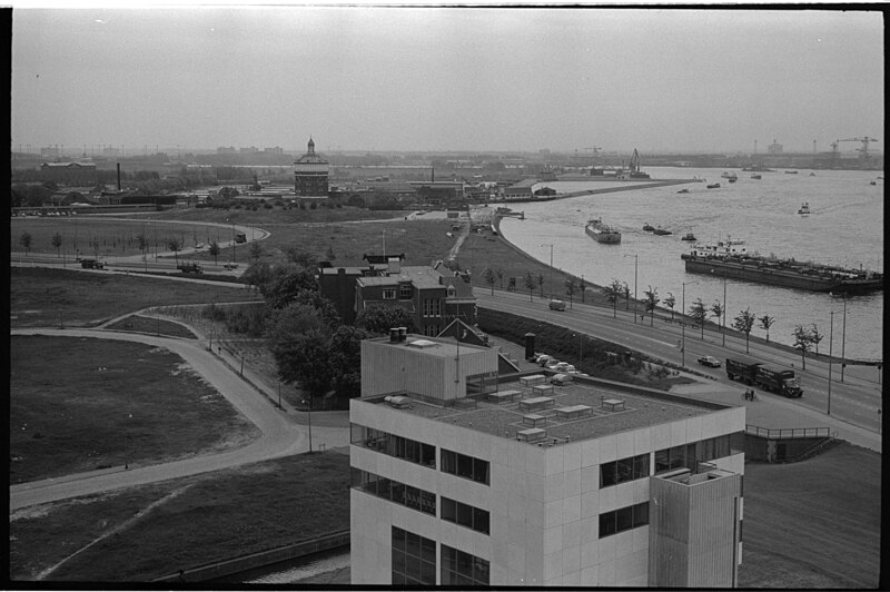 File:Gezicht op Oude Plantage en DWL-terrein 1969.jpg