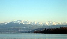 Vue sur les Alpes glaronaises depuis le lac de Zurich