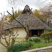 No 5: Haus aus Tsuruga, Seitenansicht