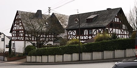 Half-timbered house Hauptstrasse Leuterod.jpg