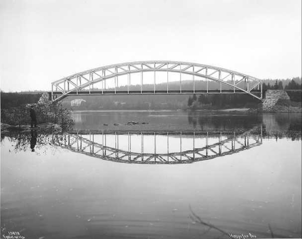 Длинный пролет. Айова River Bridge.