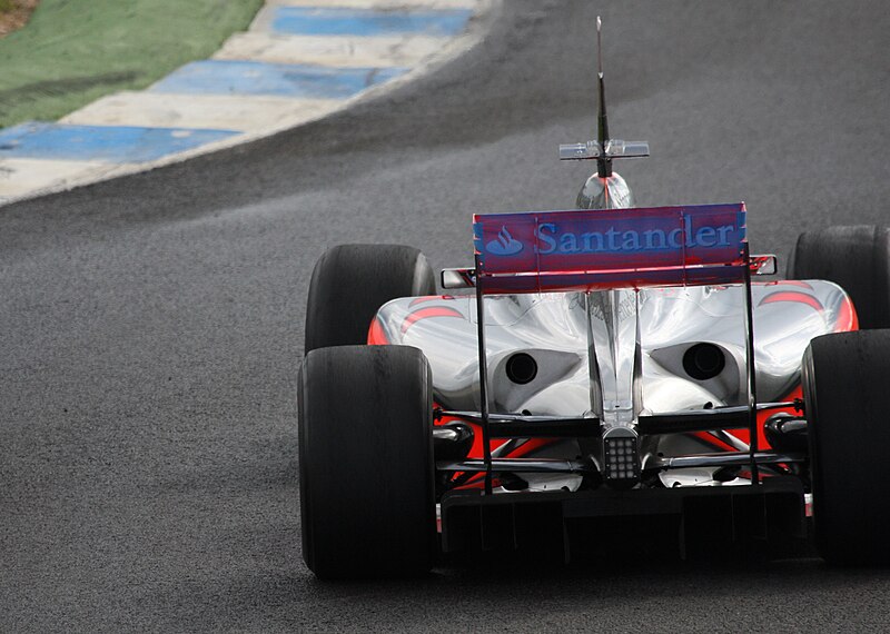 File:Heikki Kovalainen Jerez Mar 2009 4186a.jpg