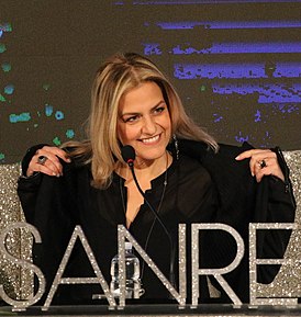 Ирене Гранди на пресс-конференции во время фестиваля Санремо 2020