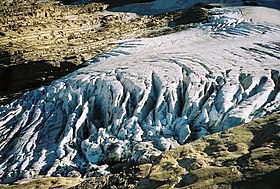 Frontul glaciar al ghețarului Jackson.