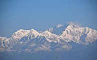 虎丘（英语：Tiger Hill, Darjeeling）遠眺干城章嘉峰。