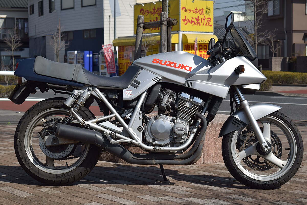 スズキ・GSX250SSカタナ - Wikipedia