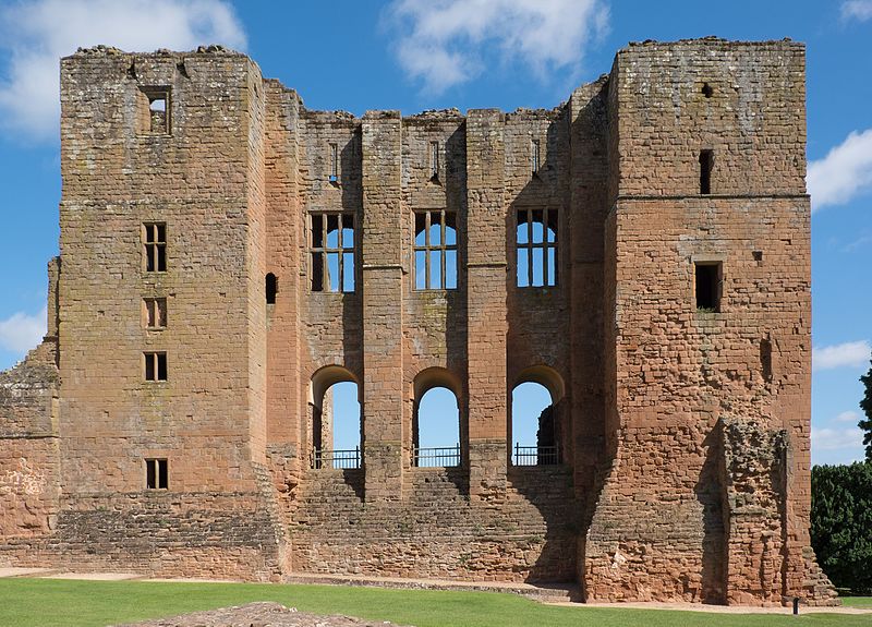 File:Kenilworth Castle keep from the south 2016.jpg