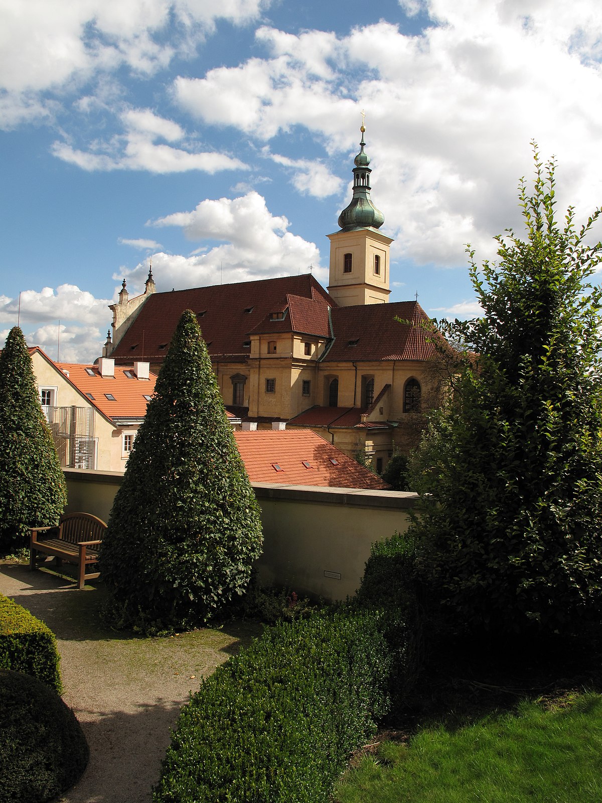 Iglesia de Santa María de la Victoria (Praga) - Wikipedia 