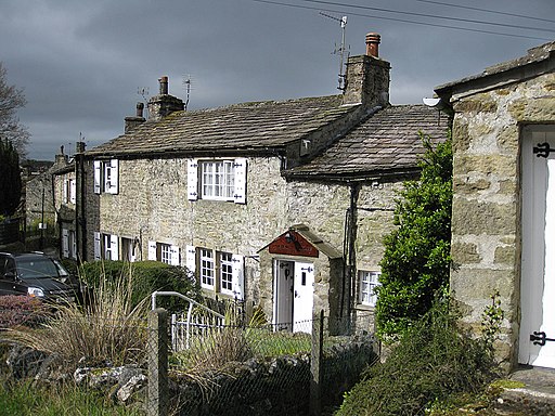 Limestone cottages, Grassington - geograph.org.uk - 2932427