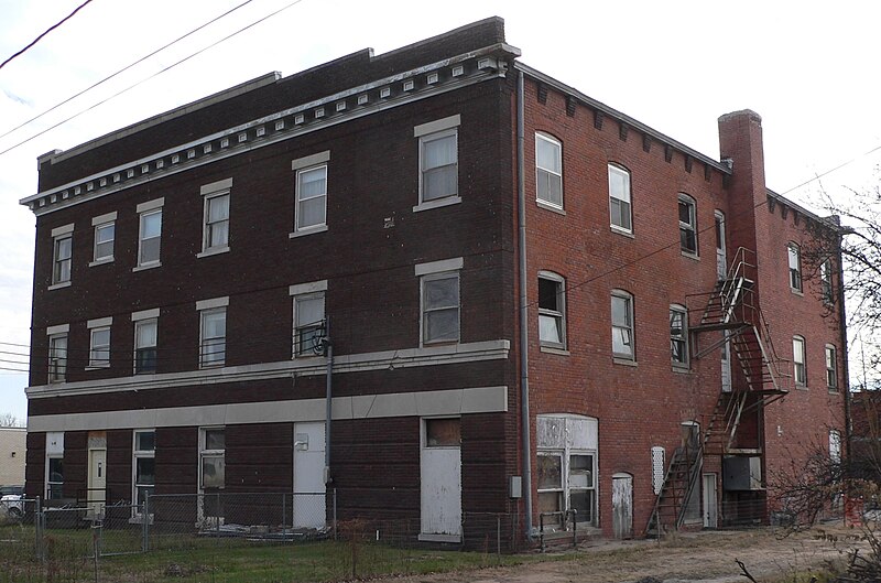 File:Lincoln Hotel (Franklin, Nebraska) from NW.JPG