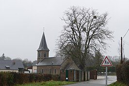 Kerk Saint-Pierre in Longuenoë