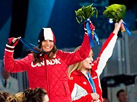 Маєль Рікер отримує золоту медаль у Ванкувері