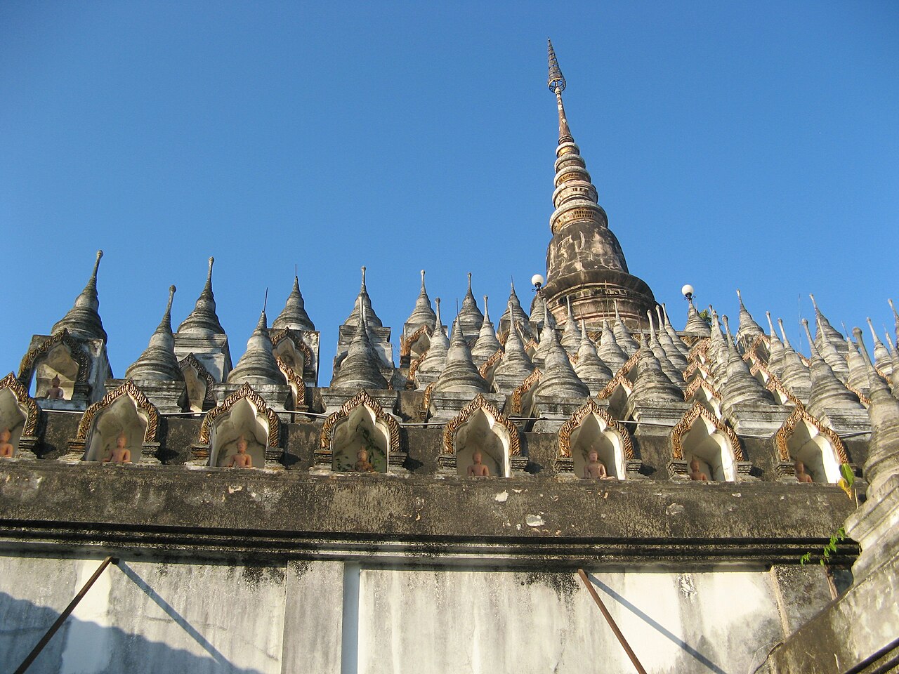 Mae Sot temple01