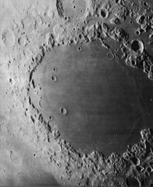 Lunar Orbiter 4-ի լուսանկարը