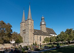 62. Platz: Tsungam mit St. Jakobus der Ältere und Christophorus der Abtei Marienmünster