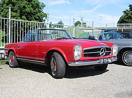 Mercedes-Benz W113