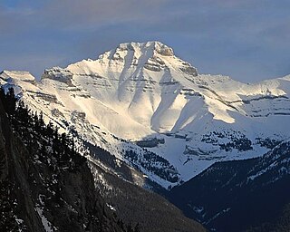 <span class="mw-page-title-main">Mount Inglismaldie</span> Mountain in Banff NP, Alberta, Canada