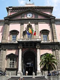 Entrada del Museo Arqueológico Nacional de Nápoles